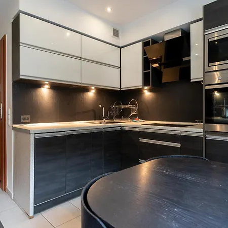 Kochanowskiego Centre By Bookinghost Lejlighed