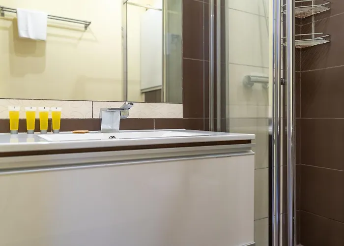 Kochanowskiego Centre By Bookinghost דירה