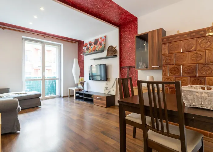 Kochanowskiego Centre By Bookinghost